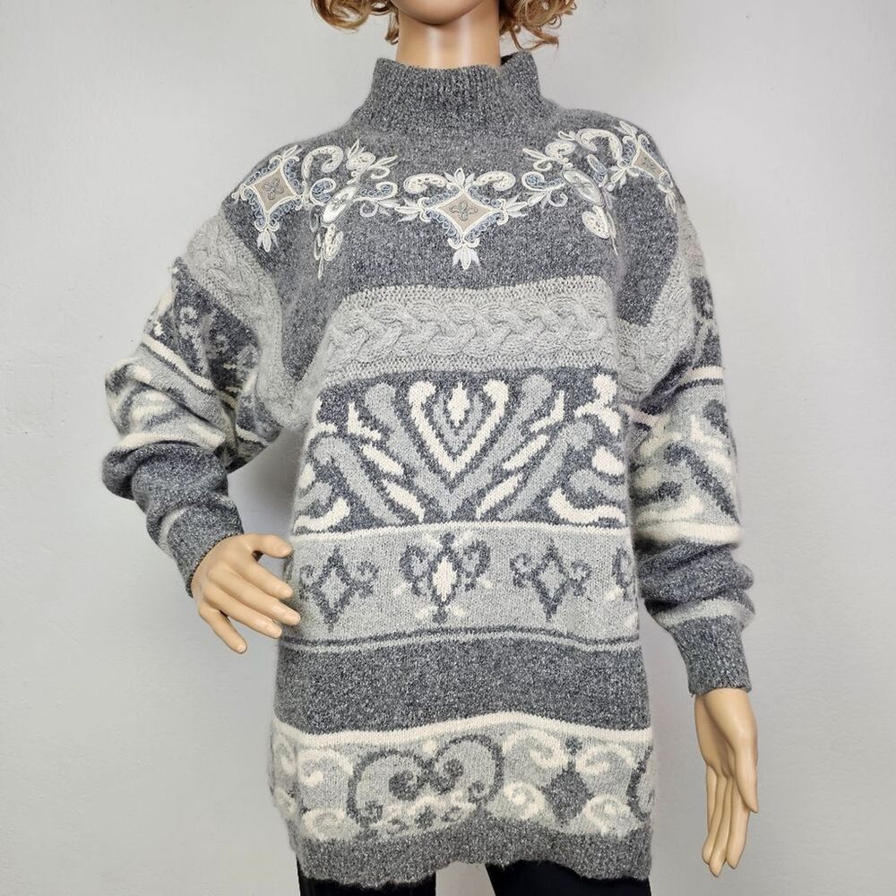 VTG Sweater Angora Silk Gray Embroidered By I.B. Diffusion Sz SP Grannycore
